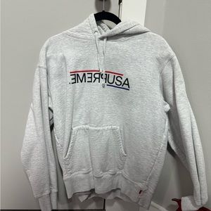 Supreme hoodie